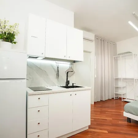 Due Metri Sopra Al Mare Apartment